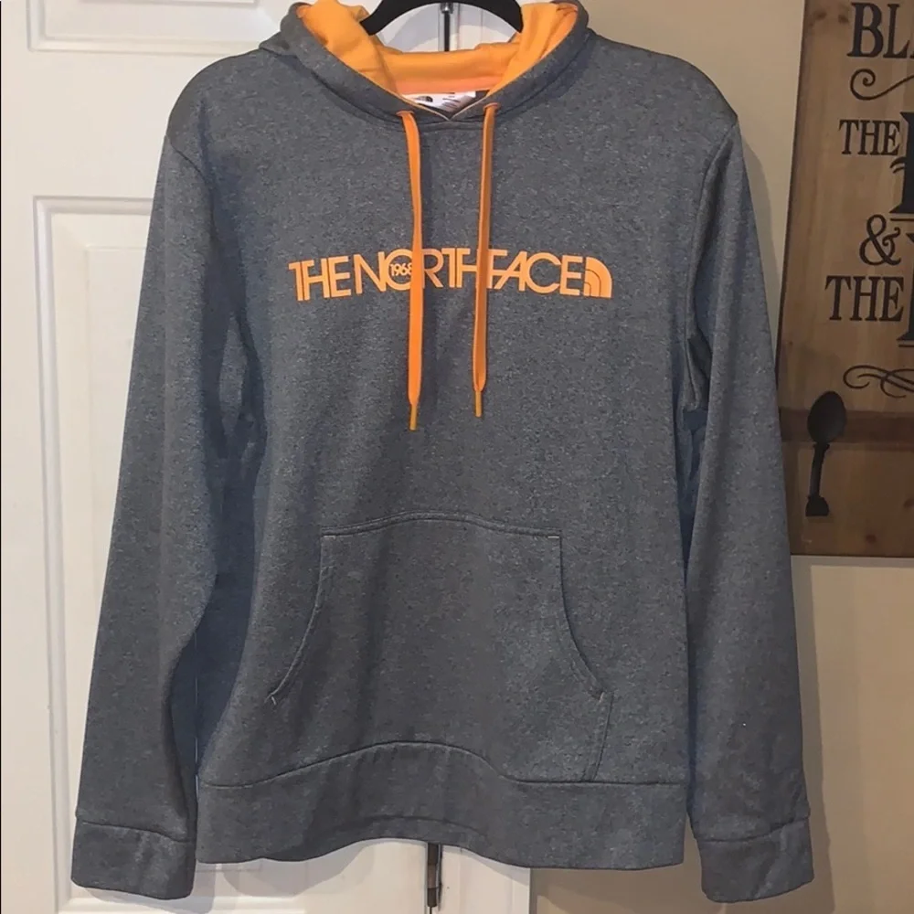 NWOT The North Face hoodie sweatshirt M
